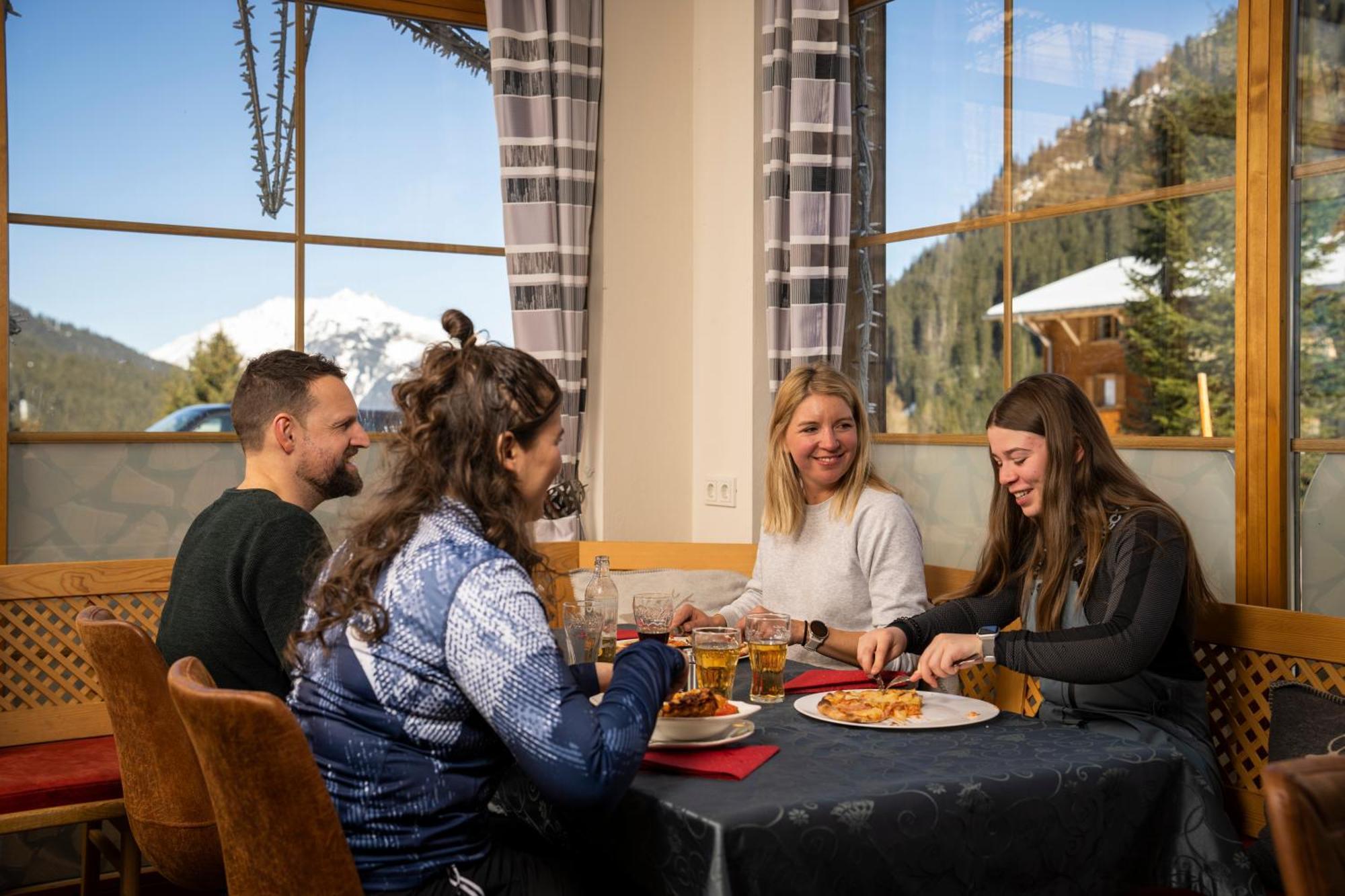 Landal Hochmontafon Hotel Gargellen Kültér fotó